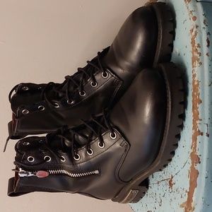 Badass leather boots. Redwings sz 6.5
